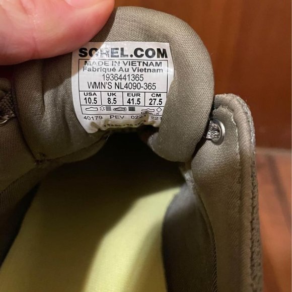 Sorel women's out and about sneaker in green - Picture 4 of 4